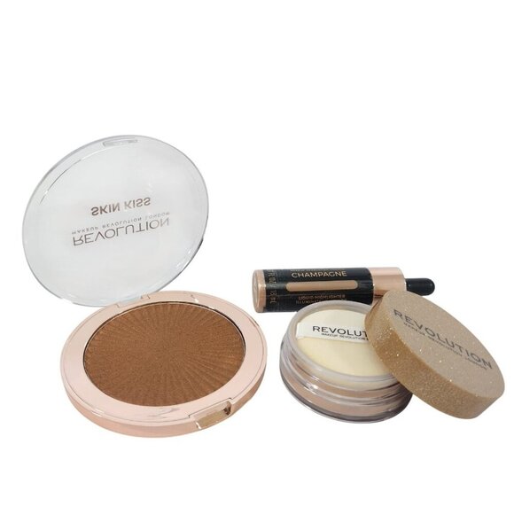 Makeup Revolution Skin Kiss Highlighter Champagne Liquid and Powder Set. - Picture 7 of 7